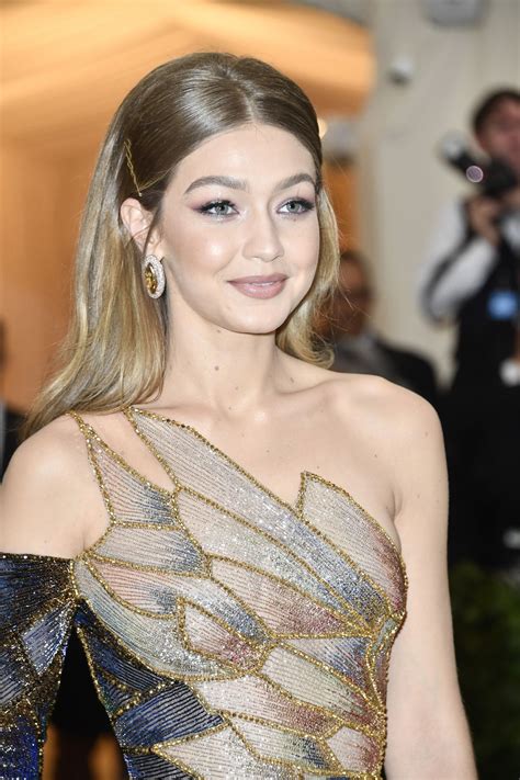 gigi hadid met gala photos.